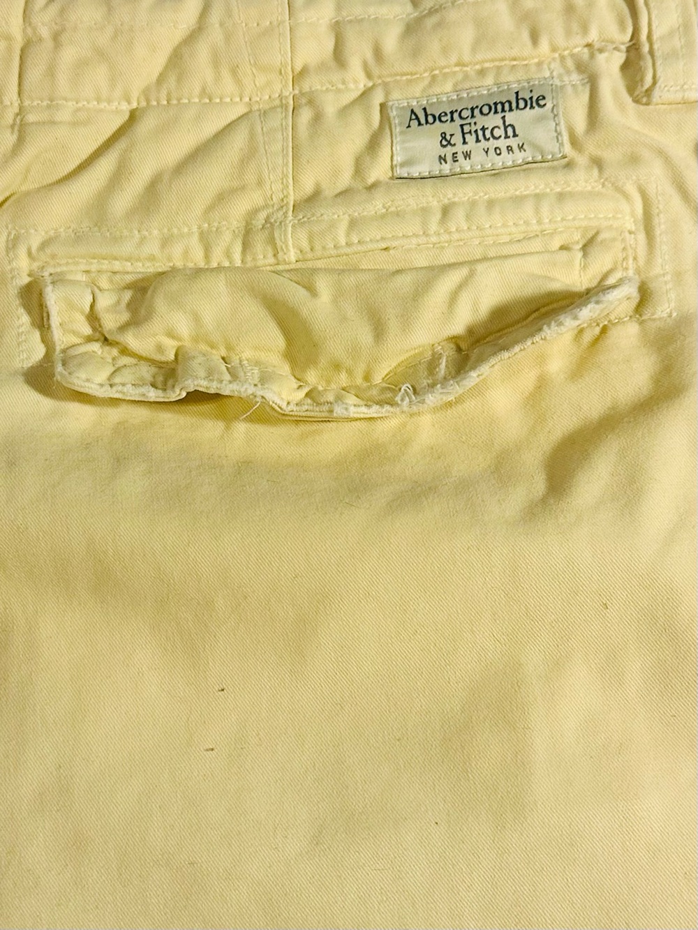Vintage Men’s Abercrombie & Fitch Heavy Cotton Drawstring Shorts.Cream/Yellow 36